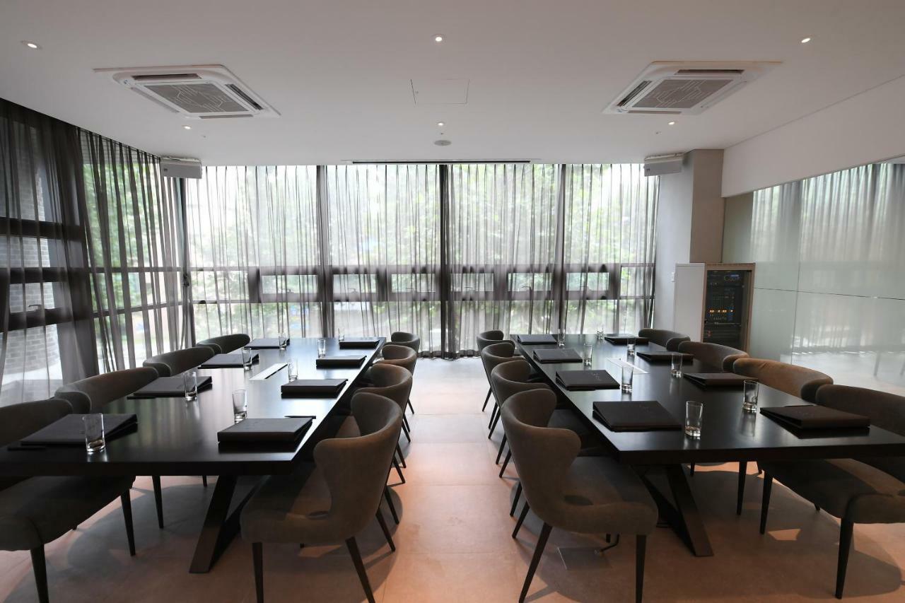 Orakai Daehakro Hotel, BW Signature Collection Seoul Exterior photo